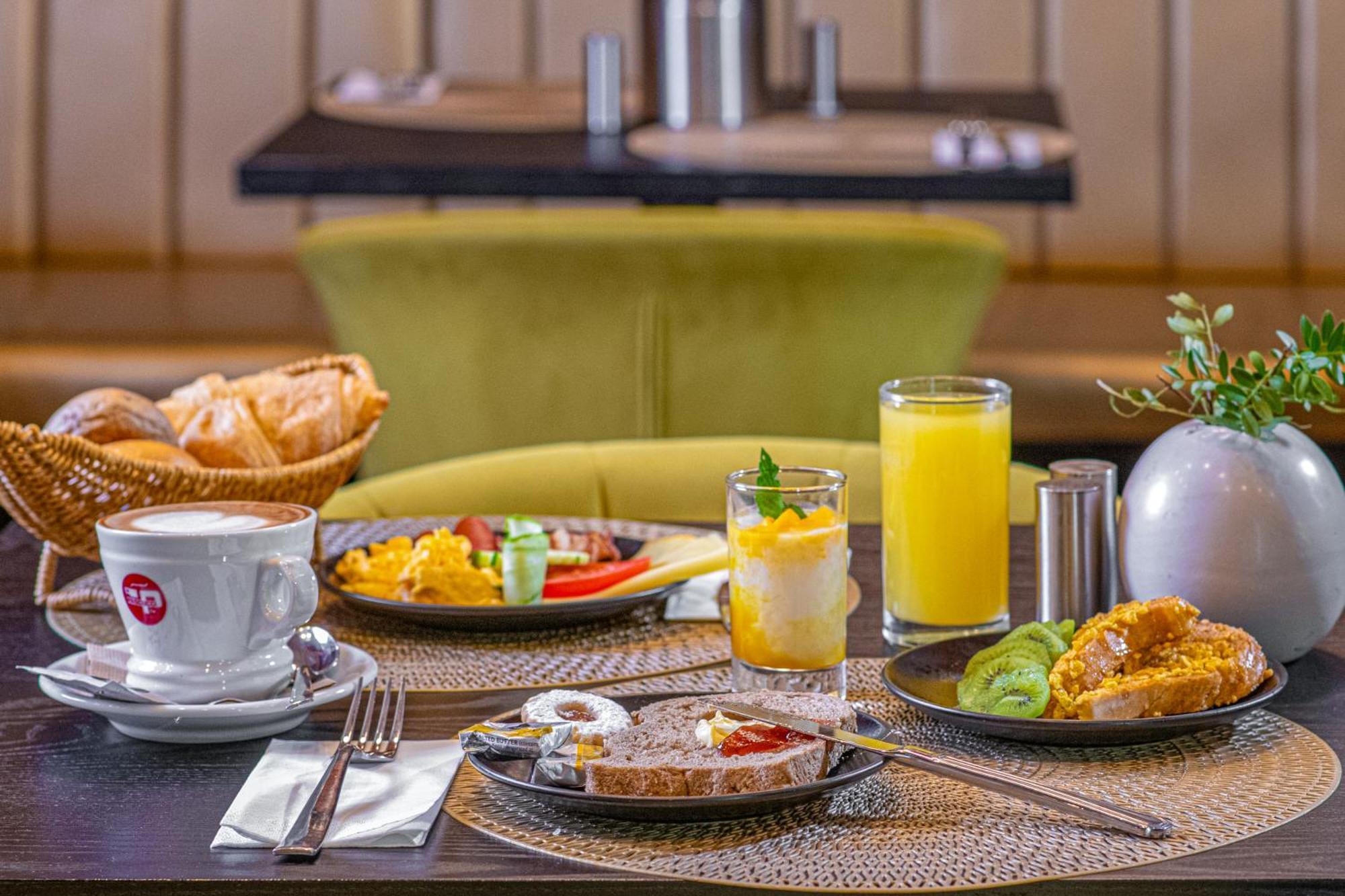 Andrassy Thai Hotel Budapeszt Zewnętrze zdjęcie