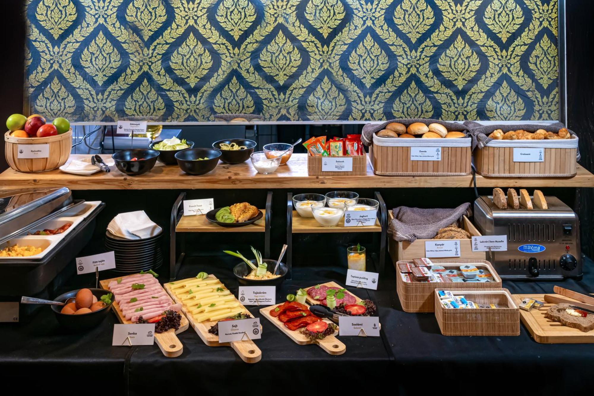 Andrassy Thai Hotel Budapeszt Zewnętrze zdjęcie